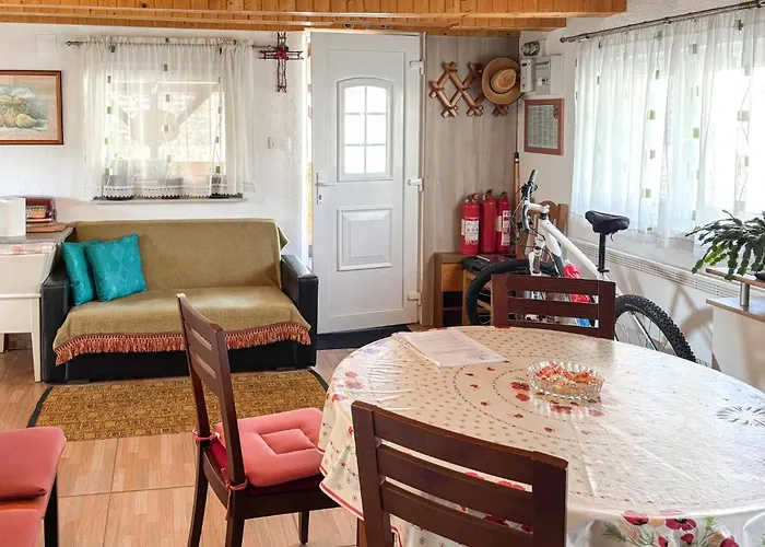 1 Bedroom Gorgeous In Casa de Férias *